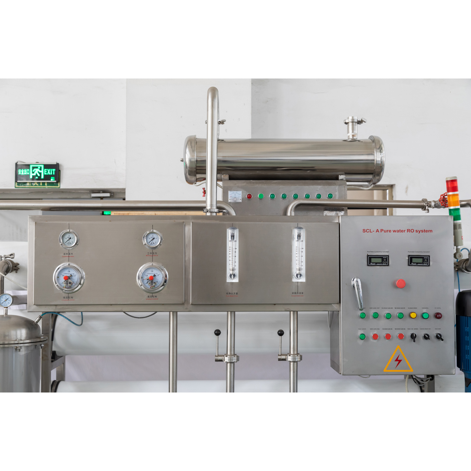 Syst&egrave;me de filtre &agrave; eau par osmose inverse 