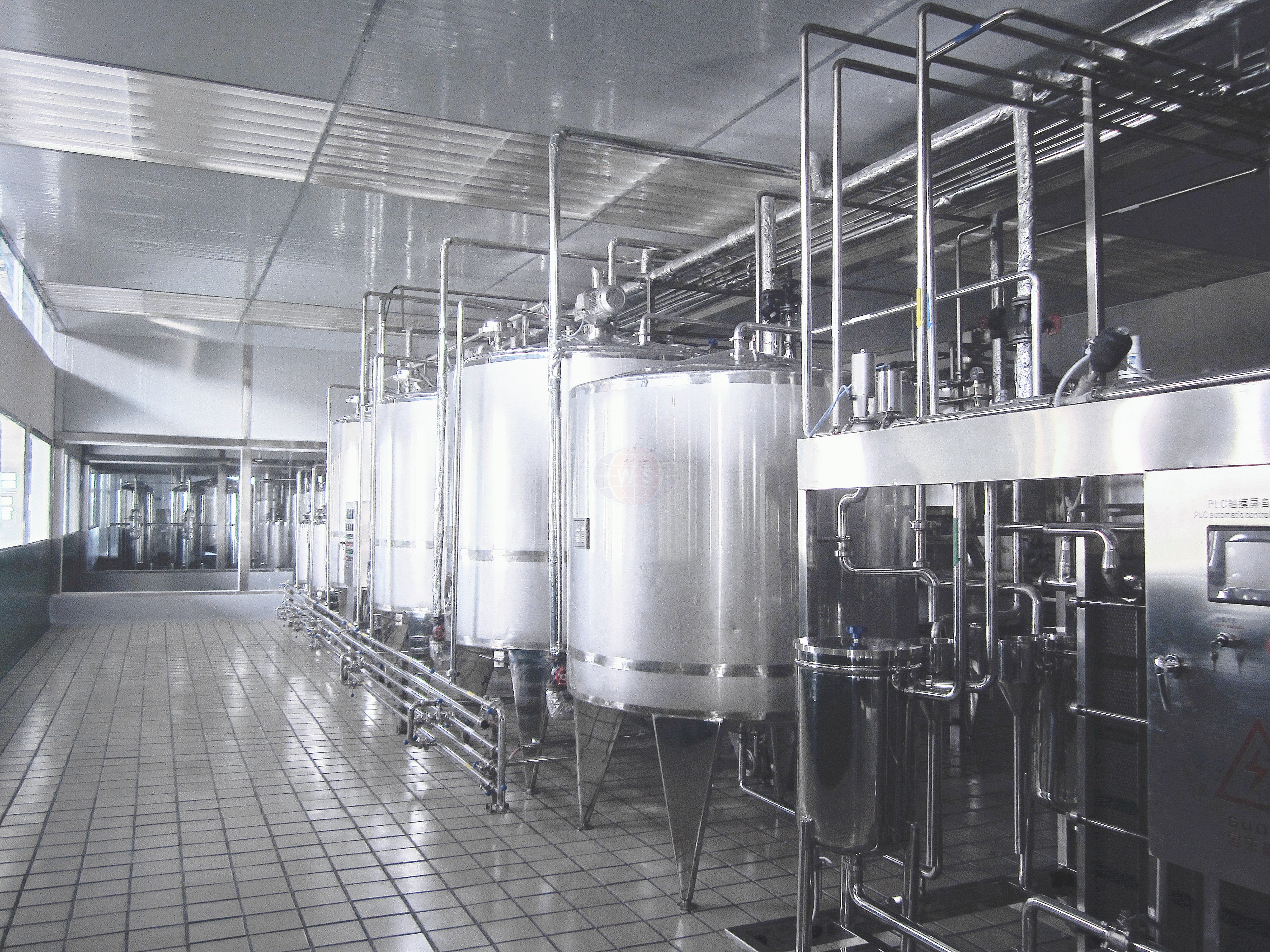 Comment fonctionne une ligne de production de lait concentré, du mélange au remplissage ?