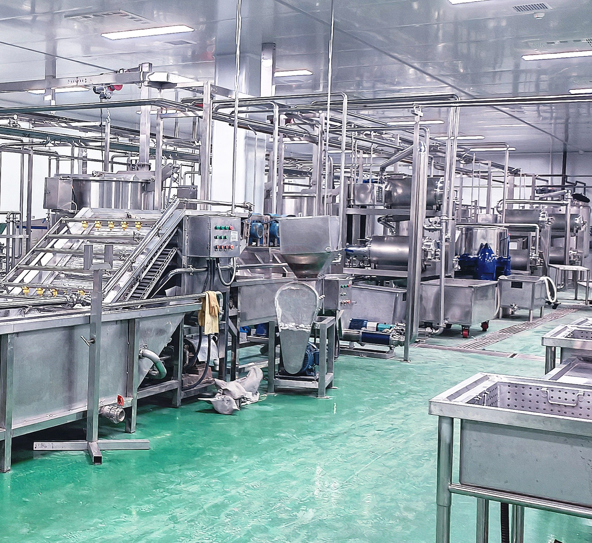 Disposition et &eacute;quipement de l’usine de transformation de jus industriel